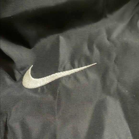 Nike Black Jacket - Picture 3 of 15